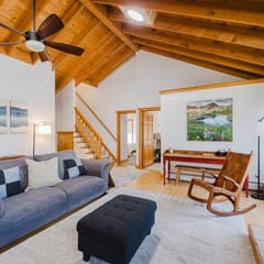 Updated and Spacious 3BR +loft