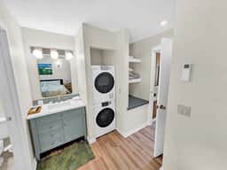 Cozy Stowe condo - close to skiing!
