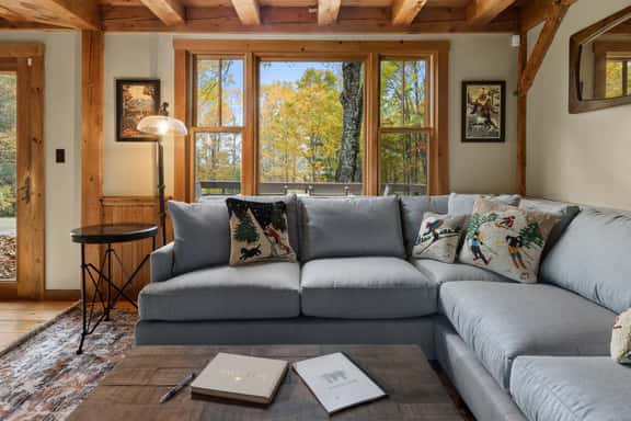 Stowe Cabin in the woods - Image 1
