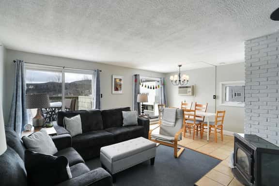 Mountainside Hideaway - under 4 miles to Stowe Mountain Resort! - Image 1
